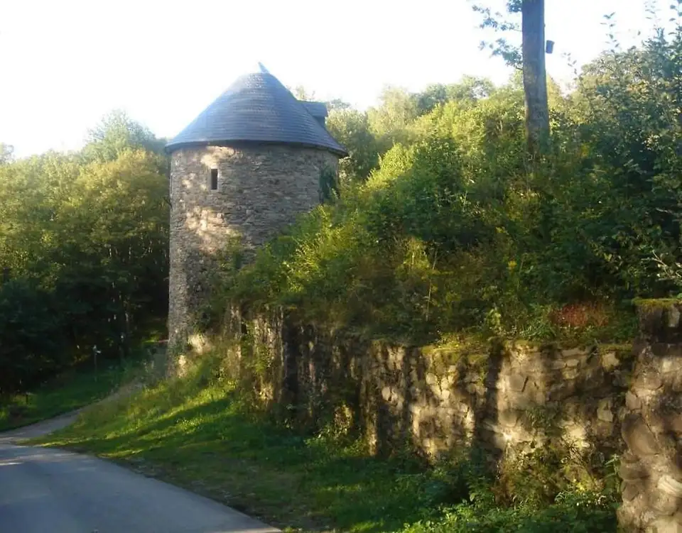 Eingangsturm der Burg Grimburg – Impression 1